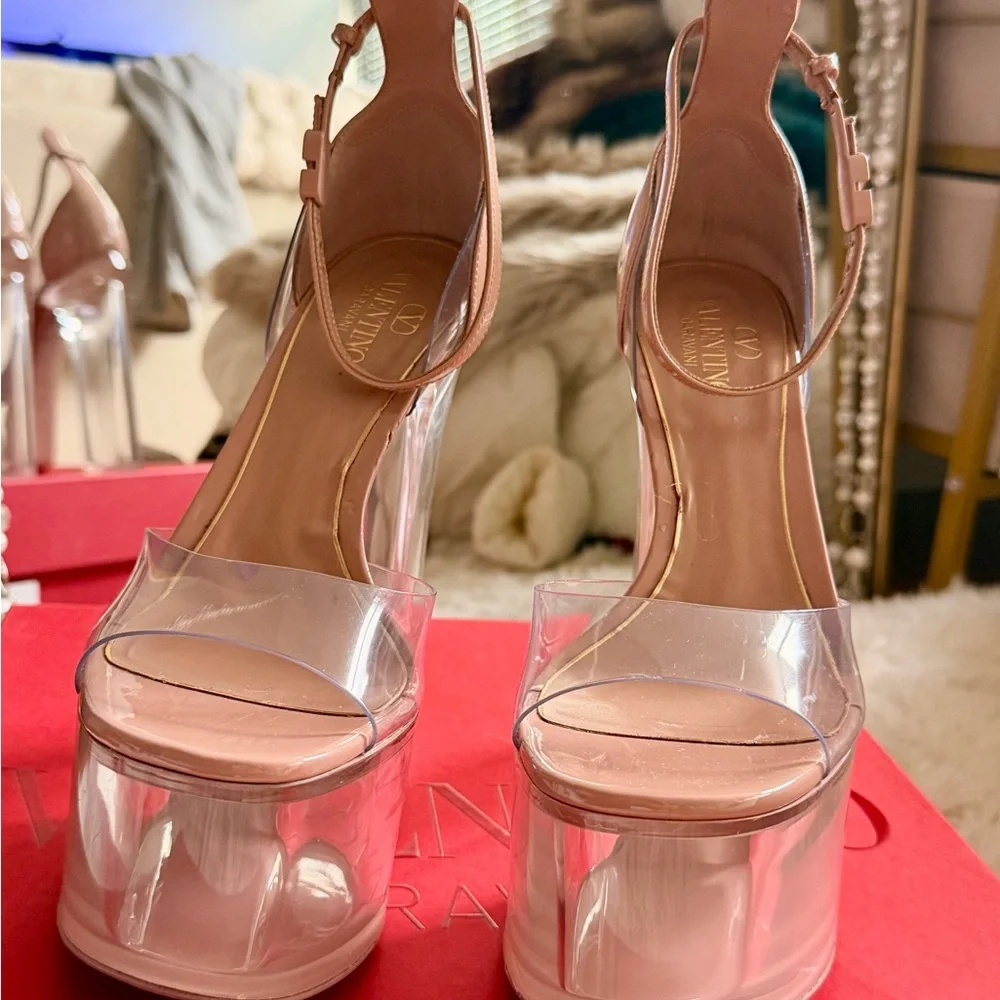 VALENTINO - Picture 2 of 5